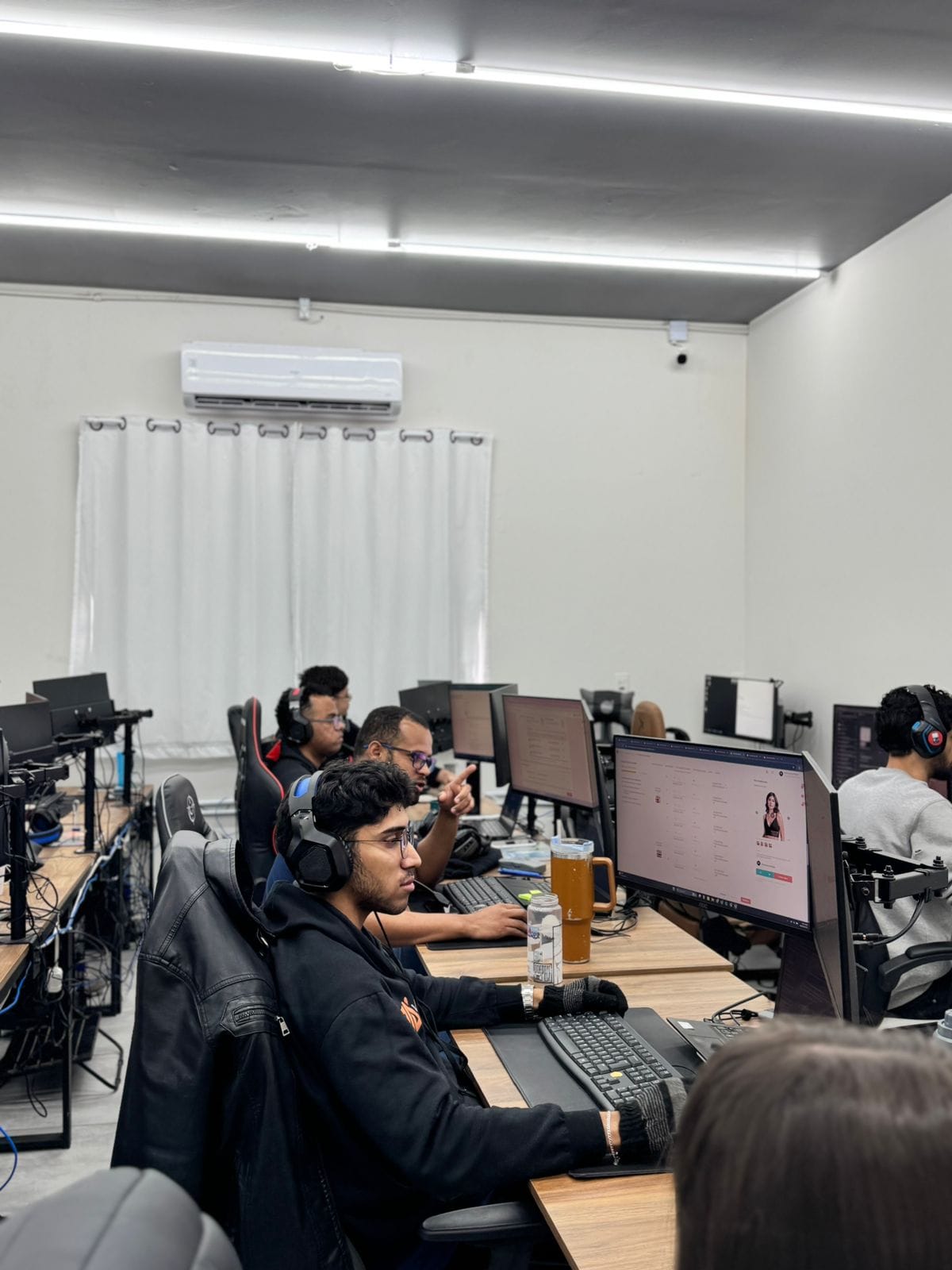Equipe Value 1